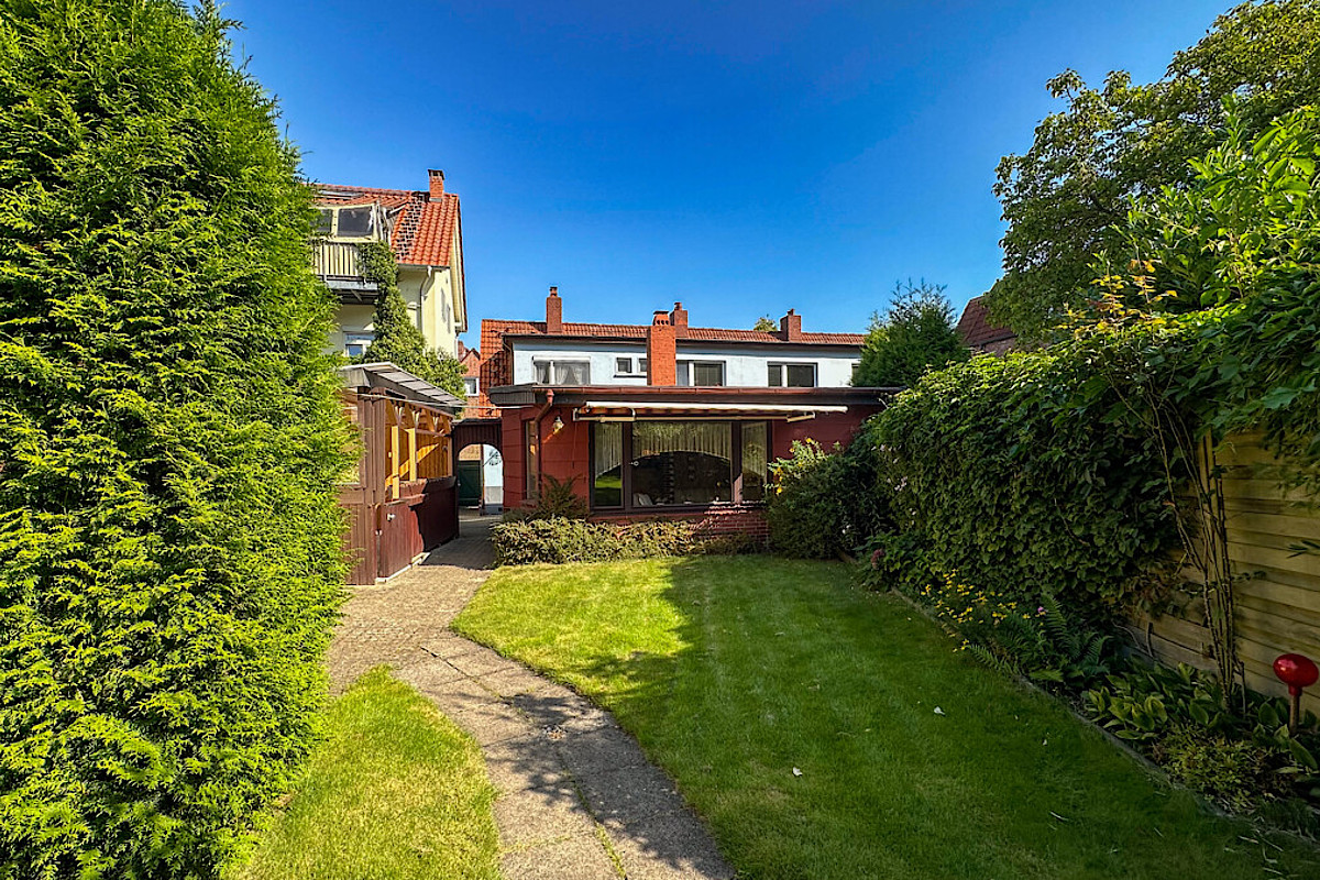 Grundstück Kauf 21029 Hamburg Rückansicht Bungalow