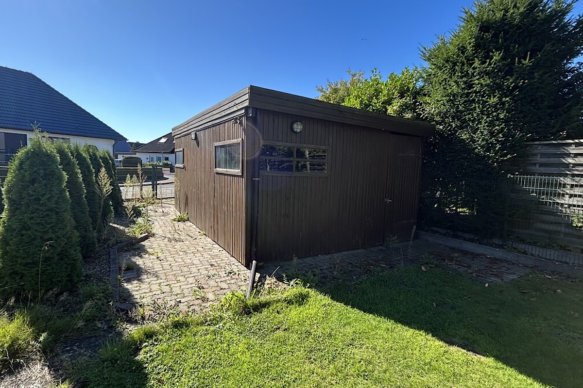 Haus Kauf 23845 Itzstedt Garage Rückansicht