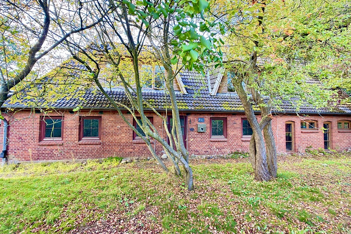 Haus Kauf 24589 Ellerdorf seitliche Außenansicht