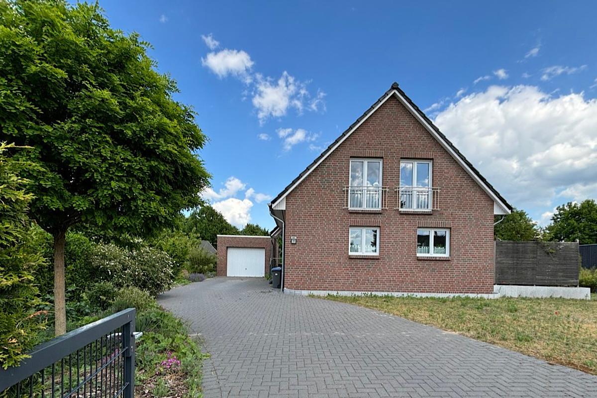 Haus Kauf 21354 Bleckede Auffahrt
